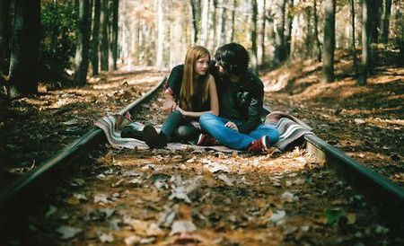 推荐给大学生的情侣签名_张开双臂让我们一起迎接温暖的春天