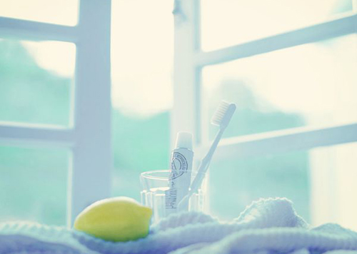 最拽的男生霸气签名_收起你的虚伪卷铺盖滚蛋