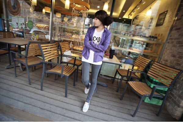 最犀利的男生霸气个性签名_人活着就是为了自取其辱