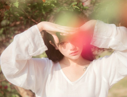 颓废伤心的qq女生签名_孤独终老无泪就好