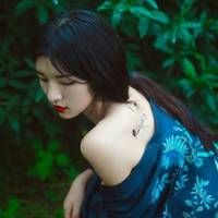 森系小清新女生头像 一天很短开心了就笑