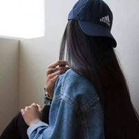 森系小清新女生头像 一天很短开心了就笑