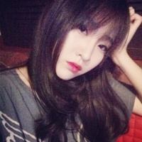 森系小清新女生头像 一天很短开心了就笑