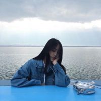 森系小清新女生头像 一天很短开心了就笑