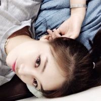 森系小清新女生头像 一天很短开心了就笑