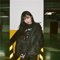 森系小清新女生头像 一天很短开心了就笑