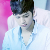 qq男生头像阳光帅气 男生qq头像帅气阳光少年