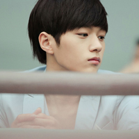 qq男生头像阳光帅气 男生qq头像帅气阳光少年