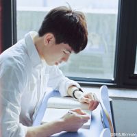 qq男生头像阳光帅气 男生qq头像帅气阳光少年