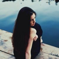 优雅妩媚的欧美女生头像_寻找曾经有你的风景