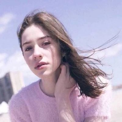 优雅妩媚的欧美女生头像_寻找曾经有你的风景