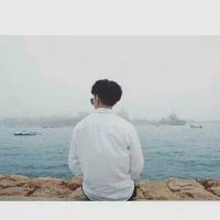 扣扣情侣头像一左一右带字