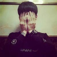 扣扣情侣头像一左一右带字