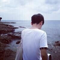 扣扣情侣头像一左一右带字