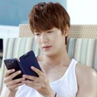 扣扣情侣头像一左一右带字