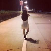 扣扣情侣头像一左一右带字