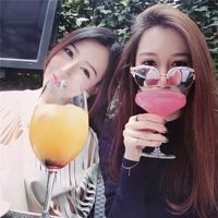 时尚潮流的姐妹头像一对 天塌下来我给你顶着