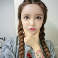 韩系可爱闺蜜头像一人一张_梨涡姑娘