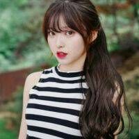 韩系可爱闺蜜头像一人一张_梨涡姑娘