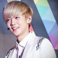 鹿晗最新微博头像_鹿晗用过的微博头像