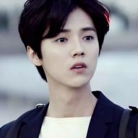 鹿晗最新微博头像_鹿晗用过的微博头像