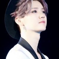 鹿晗最新微博头像_鹿晗用过的微博头像