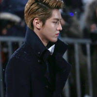 吴亦凡同款微信头像_女生心目中的男神