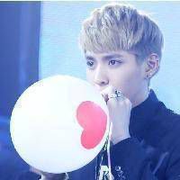 吴亦凡同款微信头像_女生心目中的男神