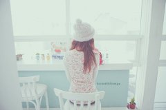 流泪心痛的个性签名 就算我会心痛你幸福就好