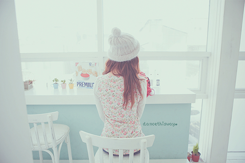 流泪心痛的个性签名 就算我会心痛你幸福就好