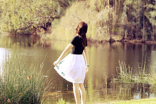 关于女生很心痛的个性签名