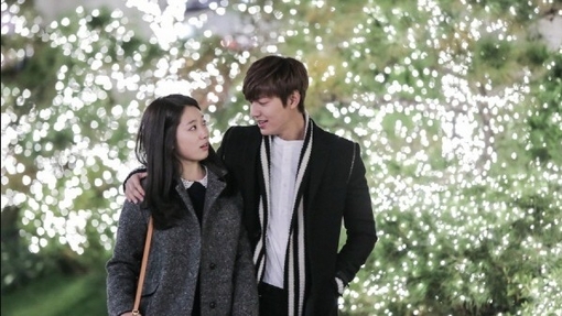 不离不弃的情侣签名 坚定的爱勇敢的爱一生一世地爱