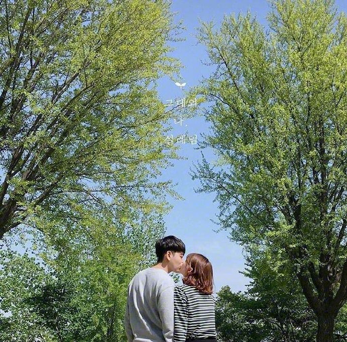 韩版最新情侣图片 浪漫海边情侣图片