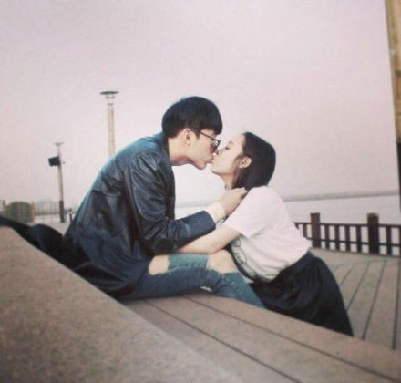 非主流幸福情侣图片 平凡中的陪伴最心安