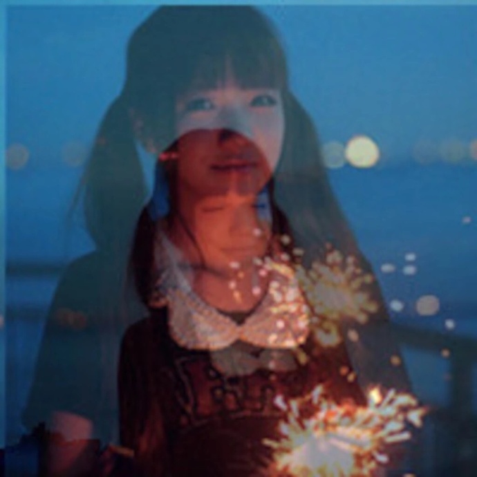 画中画唯美意境女生图片