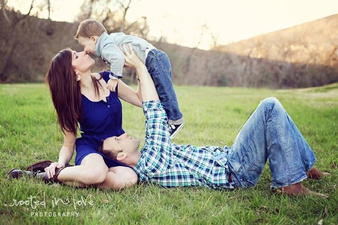 幸福的一家三口图片 相亲相爱的一家人