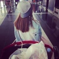 女生戴鸭舌帽的漂亮头像