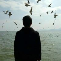 适合00后男生的背影头像