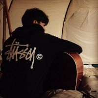 适合00后男生的背影头像