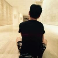 适合00后男生的背影头像