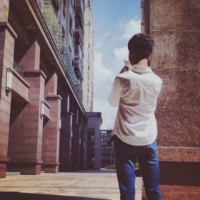 适合00后男生的背影头像