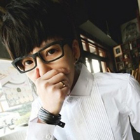 qq头像带眼镜男生00后 00后男生头像