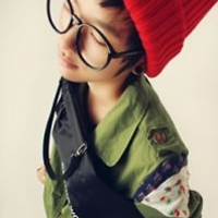 qq头像带眼镜男生00后 00后男生头像