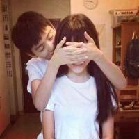 亲密互动的情侣头像 很亲密的情侣头像