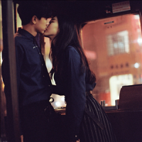 亲密互动的情侣头像 很亲密的情侣头像