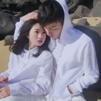 情侣之间很亲密照片头像