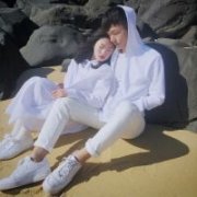 情侣之间很亲密照片头像