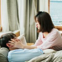 情侣之间很亲密照片头像