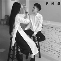 情侣之间很亲密照片头像