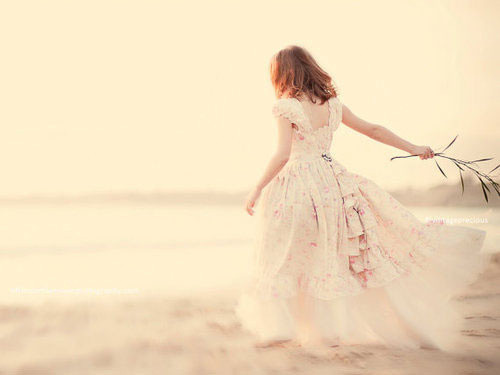 微信个性签名女生孤独_故事很长却无人问津